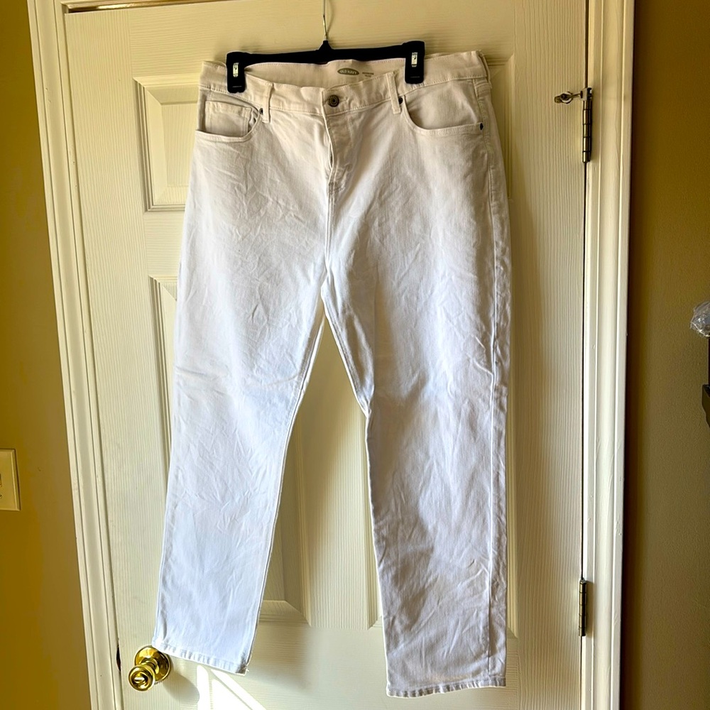 Old navy mid rise boyfriend jeans - white size 14
